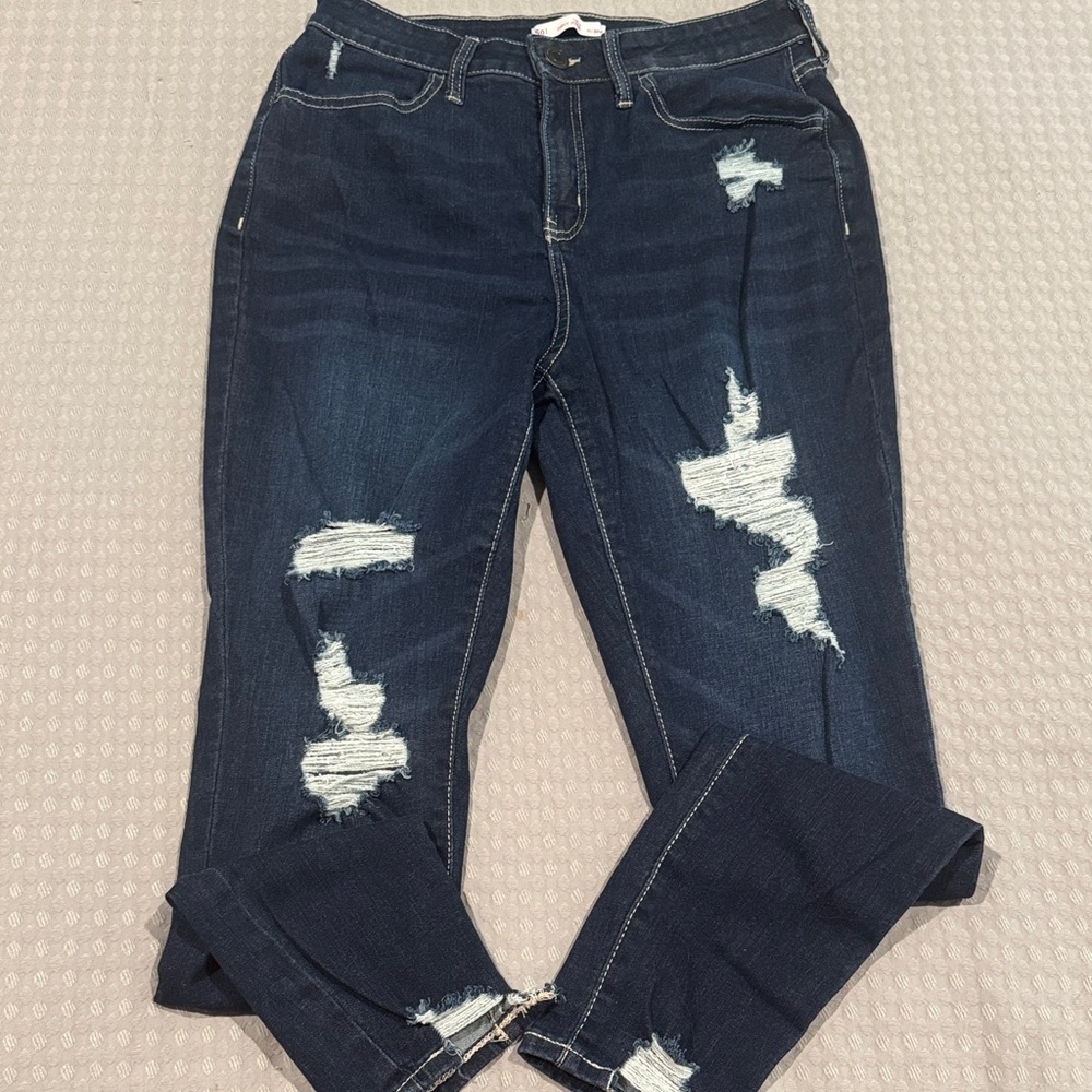 SO Distressed High Rise Jegging